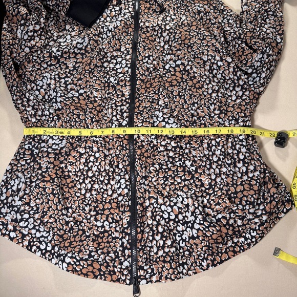Free People Movement Run Wild Windbreaker Hooded Jacket Leopard Large Casual EUC - Picture 14 of 16